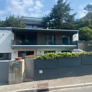 https://villa-de-charme-la-lionne-12-pers.fr-provencehotel.com